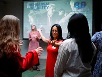 2024-05-15_migact-meetups-prague-7-networking_03.webp